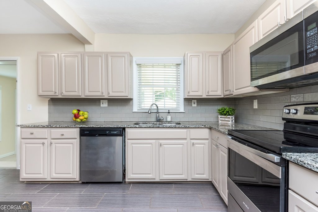 2403 Ousley Court Decatur - Photo 16