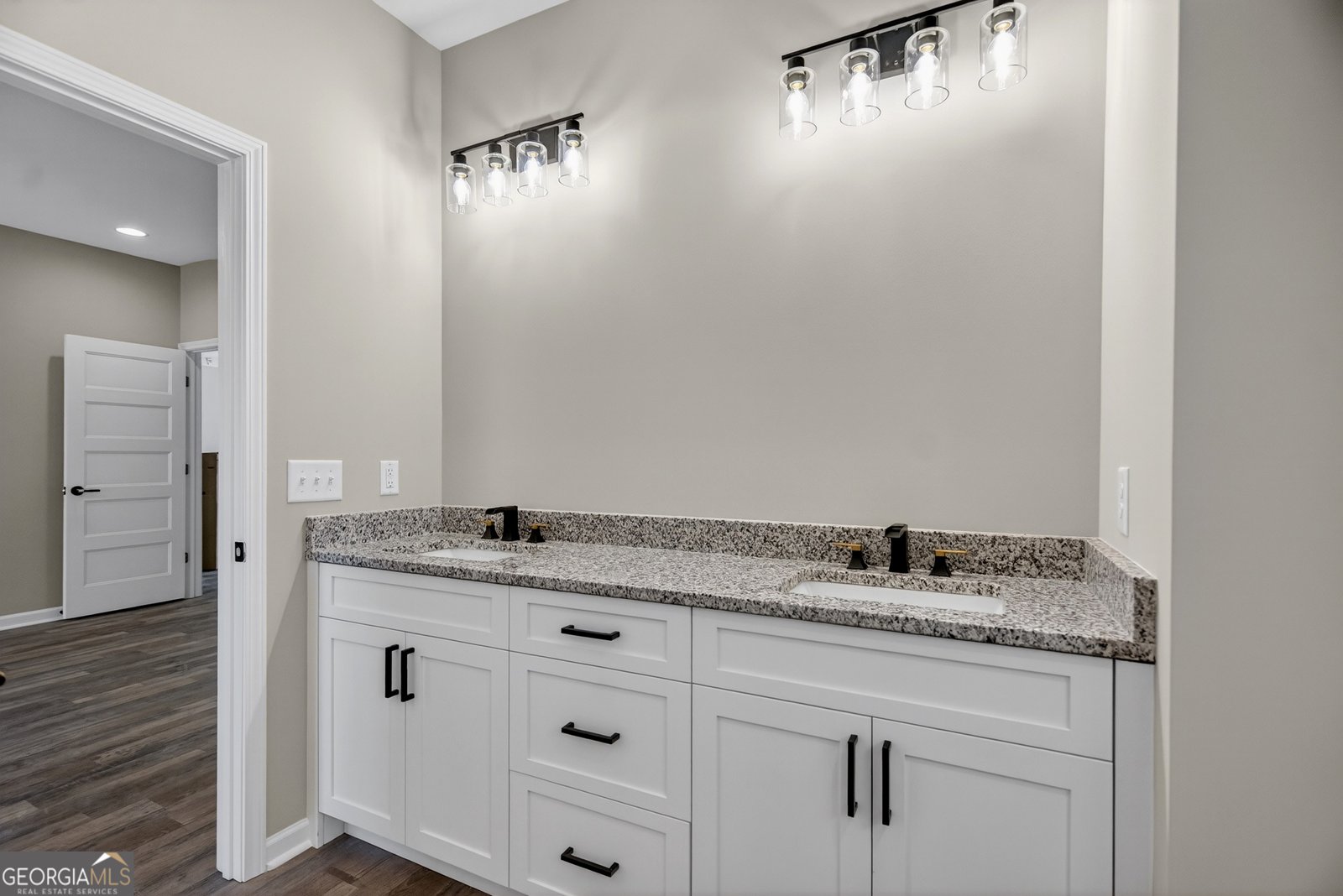 3070 15th Lanett - Photo 12