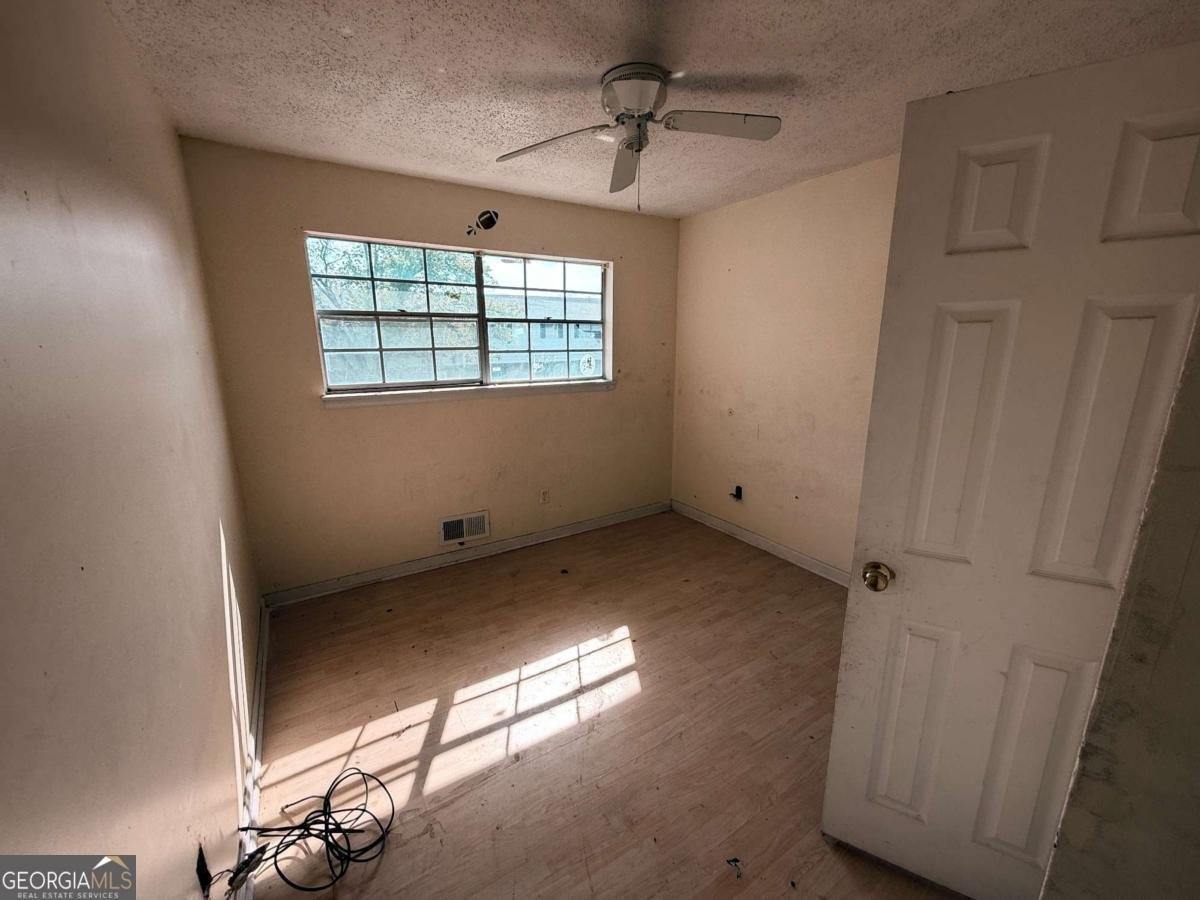 4701 Flat Shoals Road Union City - Photo 6