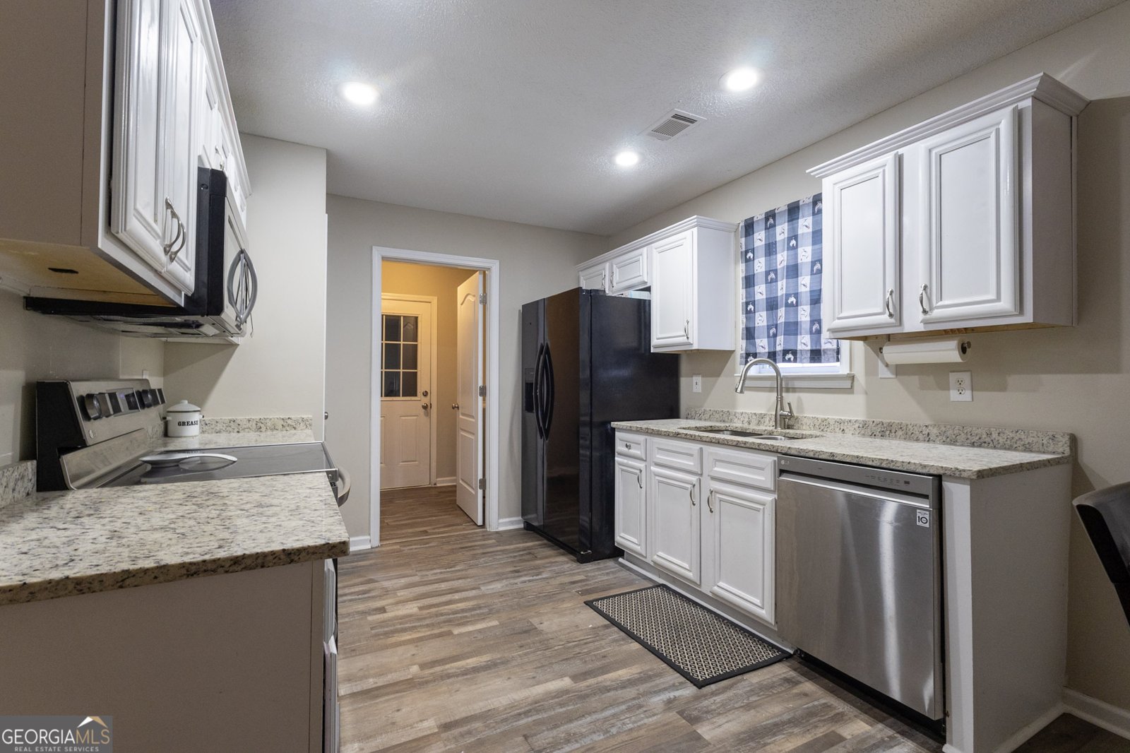 304 Laurel Woods Drive Warner Robins - Photo 9