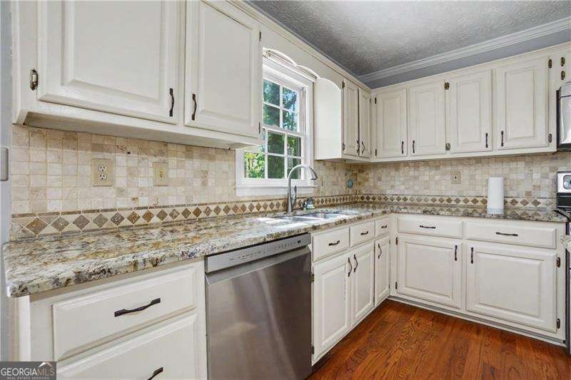 2072 Perrin Drive Lawrenceville - Photo 13