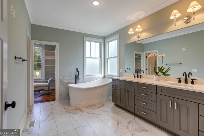 195 Farr Lake Drive Tyrone - Photo 7