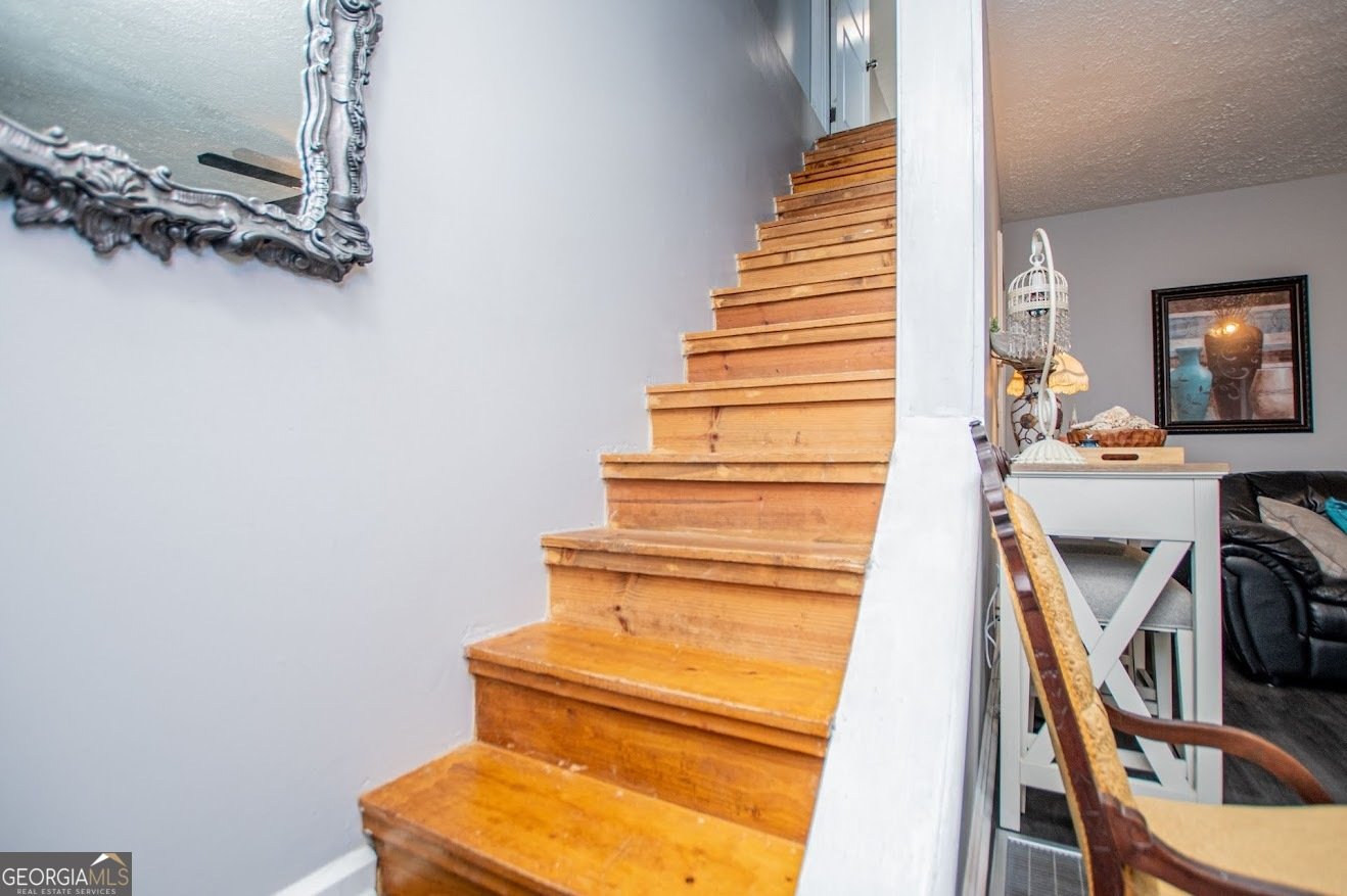 1011 Rainey Road Temple - Photo 11