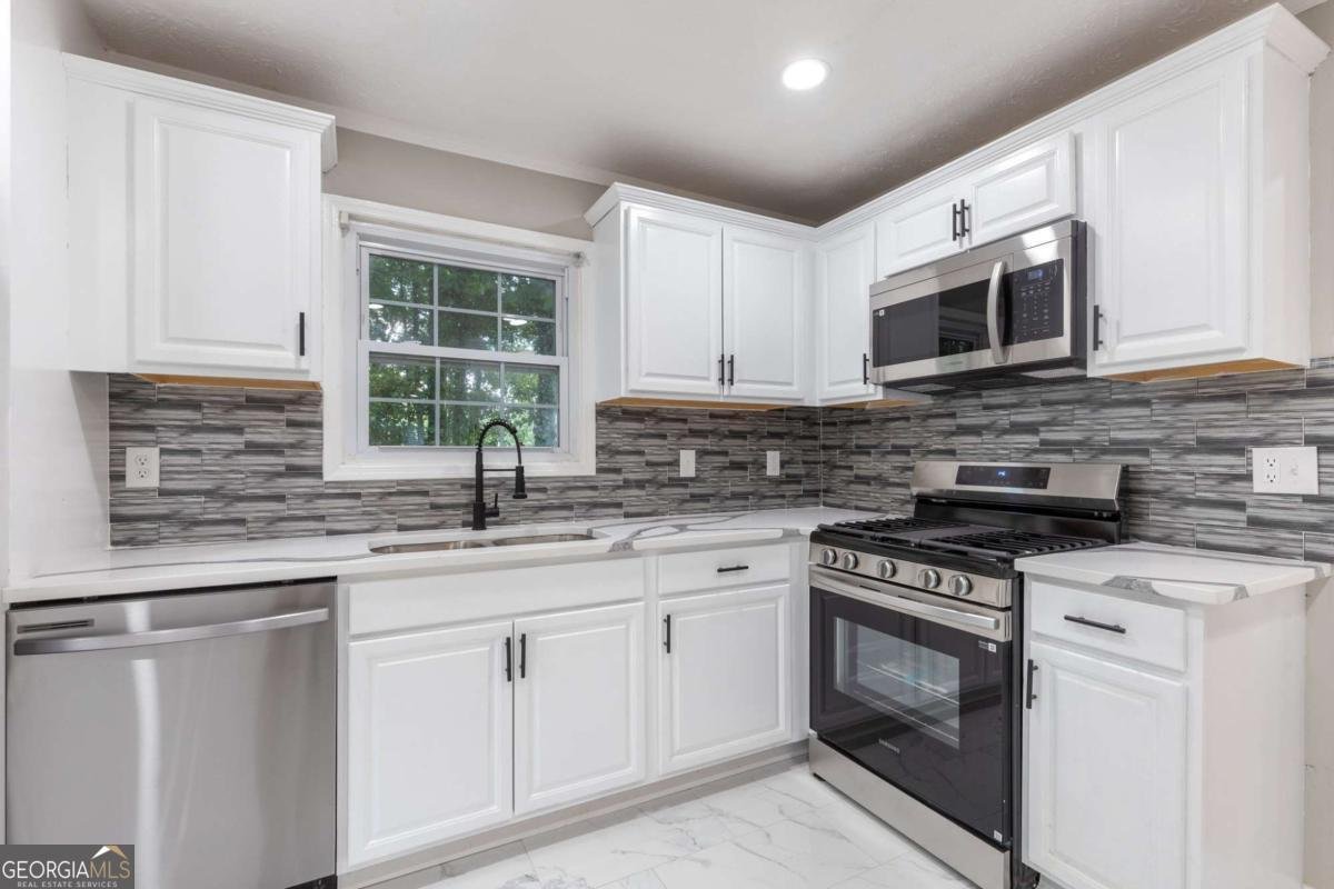 1001 Gunners Walk Tucker - Photo 11