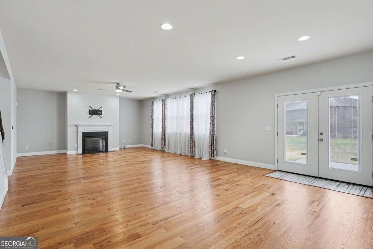 270 St Annes Place Covington - Photo 9