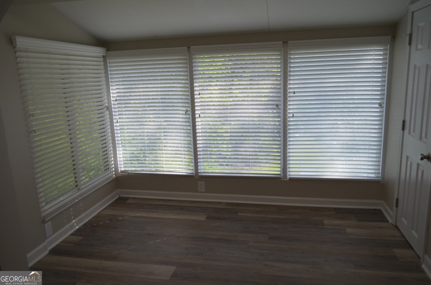 726 Willow Creek Drive Macon - Photo 14