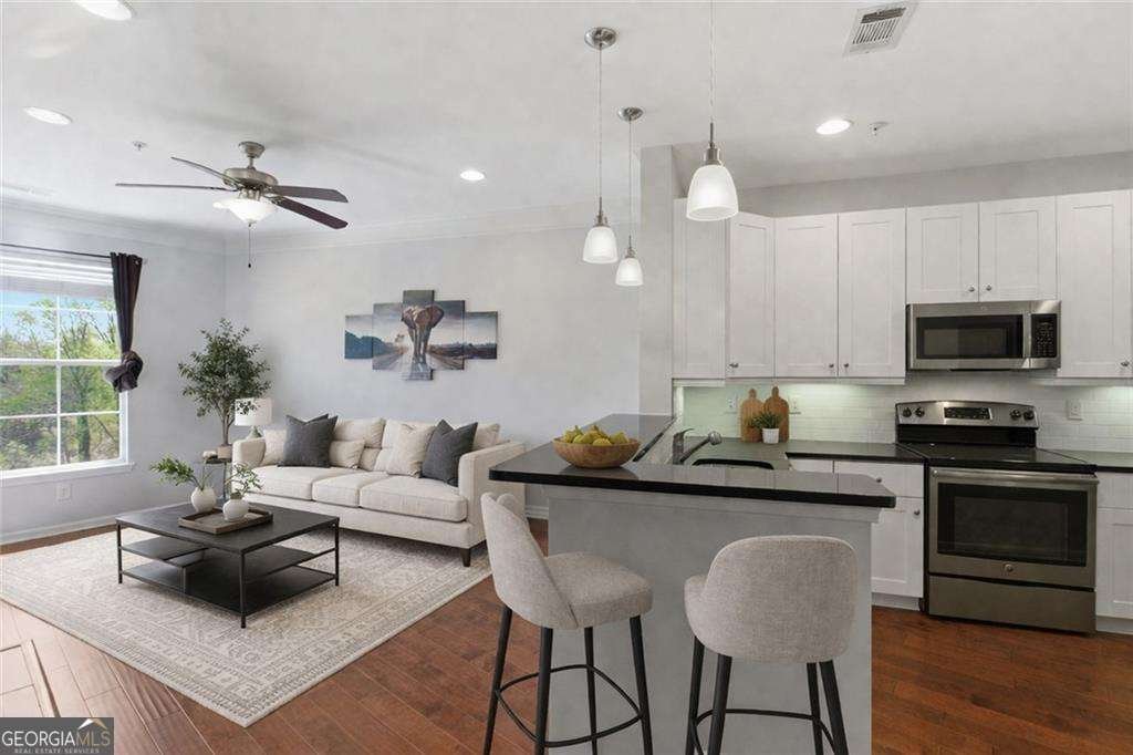 10 Perimeter Summit Boulevard Atlanta - Photo 1