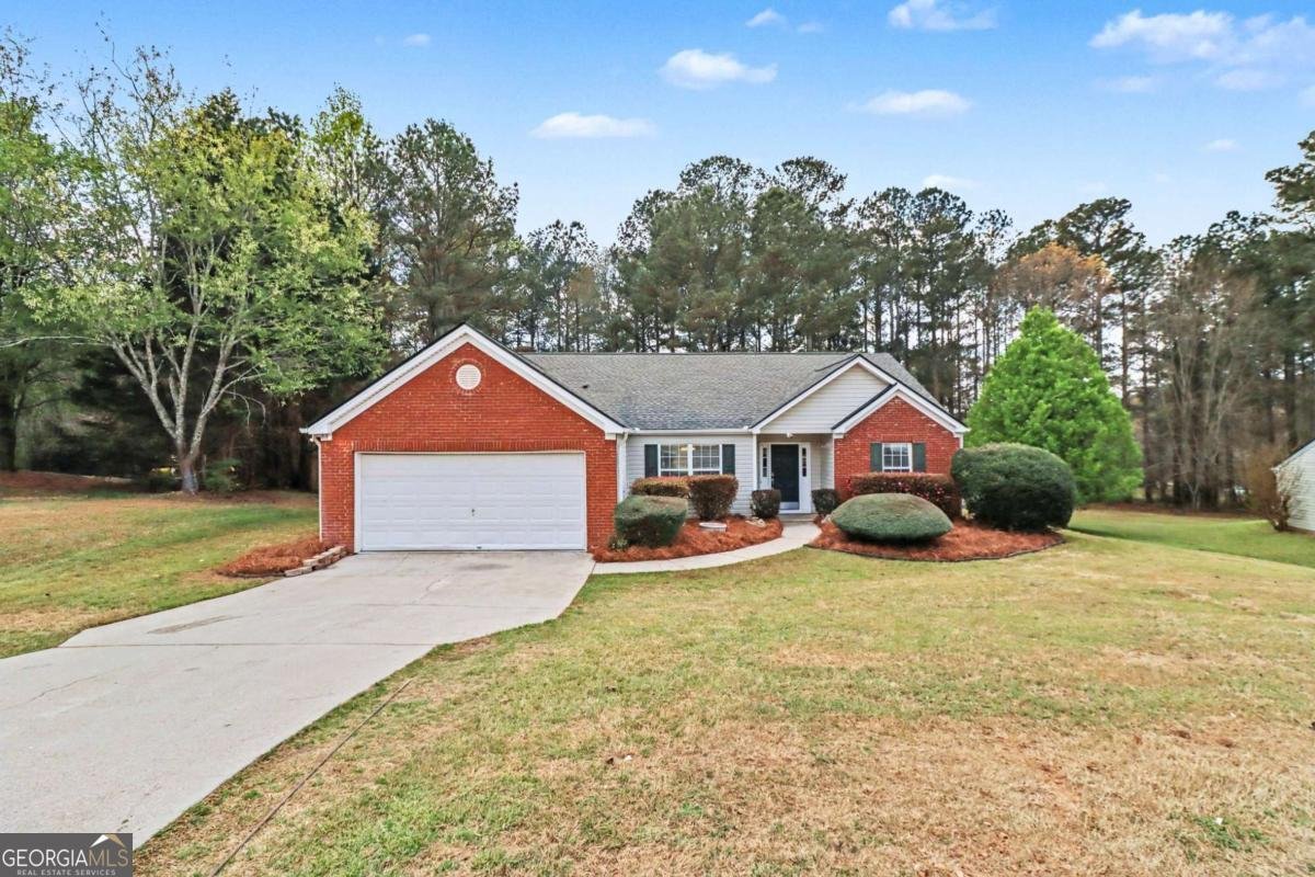 415 Crested View Drive Loganville - Photo 1