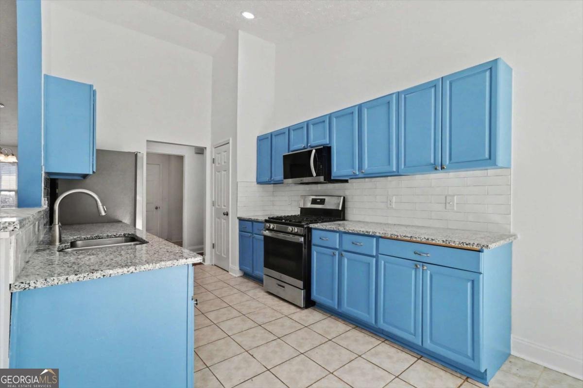 415 Crested View Drive Loganville - Photo 12