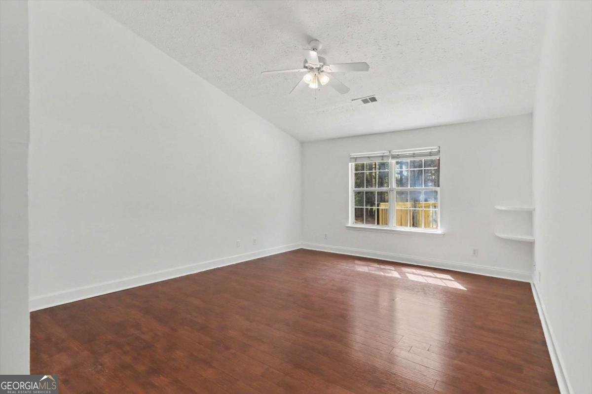 415 Crested View Drive Loganville - Photo 14