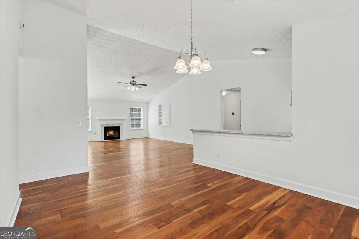 415 Crested View Drive Loganville - Photo 6