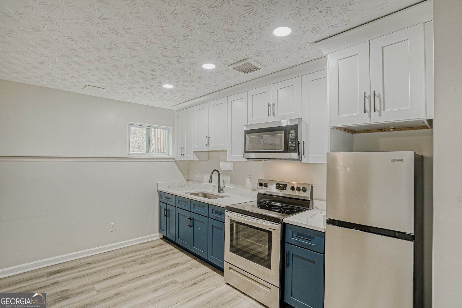 4120 Spring Cove Drive Duluth - Photo 6