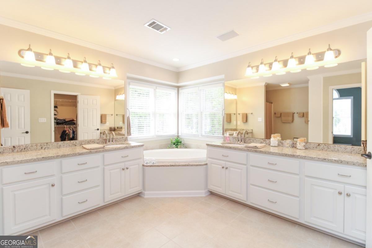 1031 Derby Lane Bogart - Photo 20