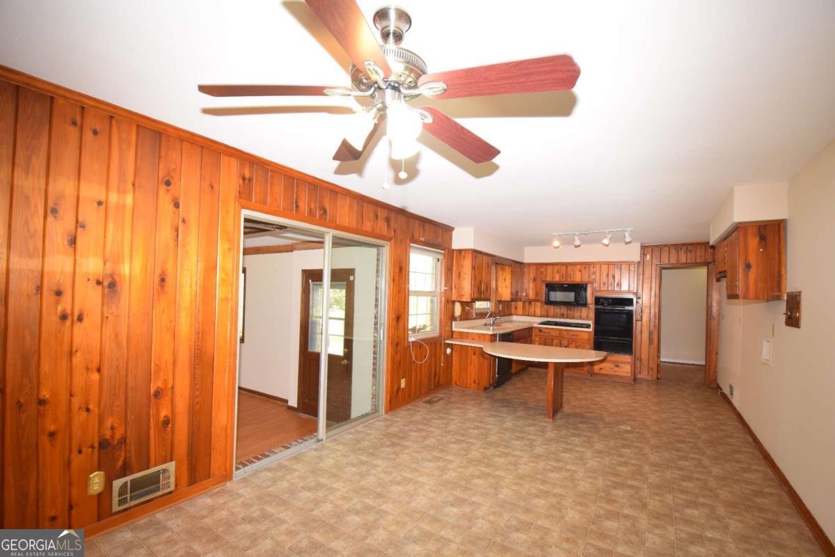 928 Rays Road Stone Mountain - Photo 30