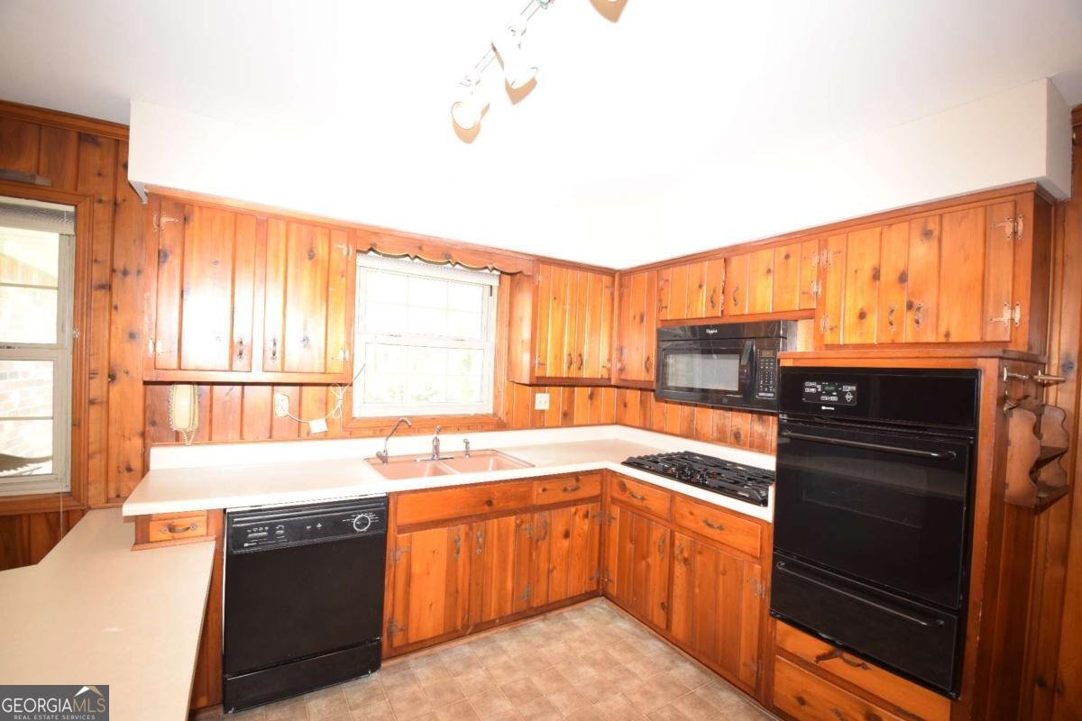 928 Rays Road Stone Mountain - Photo 32