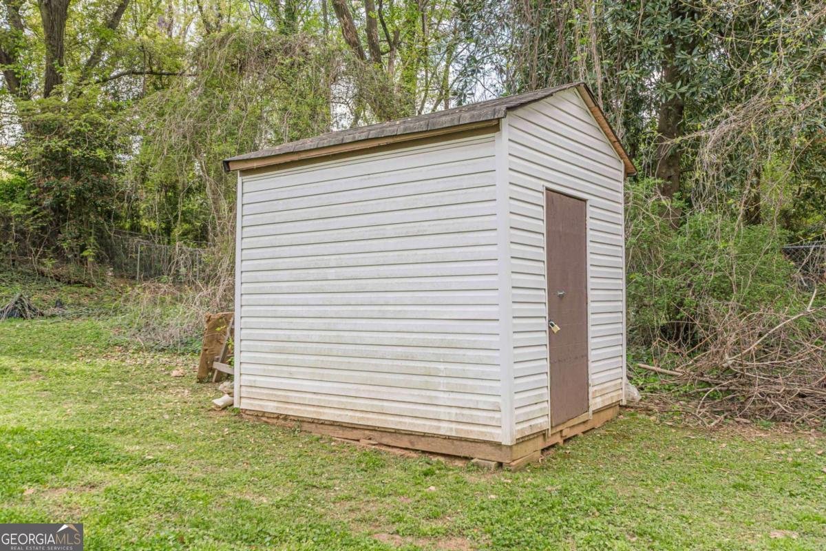 3182 Lake Avenue Hapeville - Photo 9