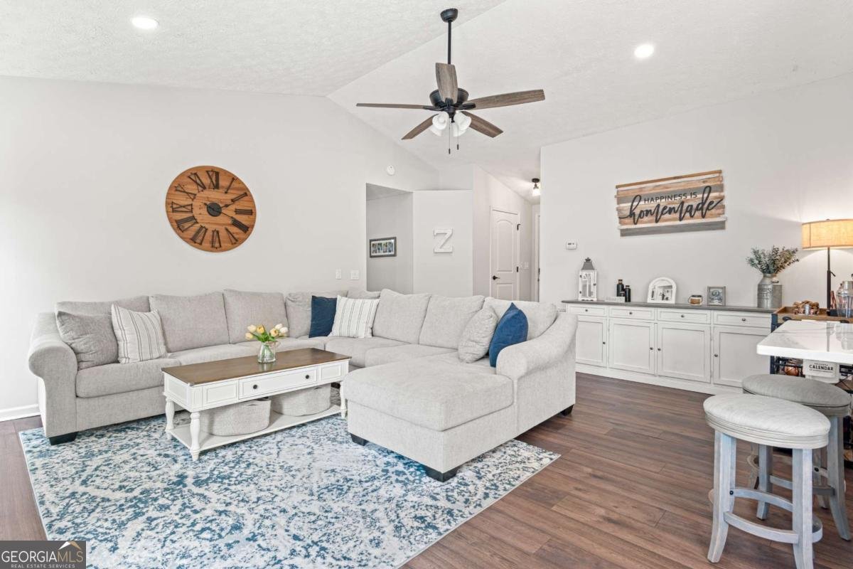 210 Magnolia Tree Court Alpharetta - Photo 10