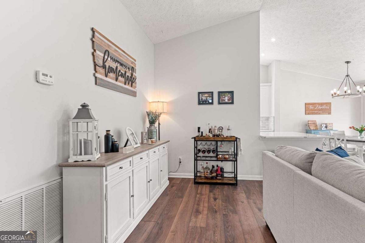 210 Magnolia Tree Court Alpharetta - Photo 12