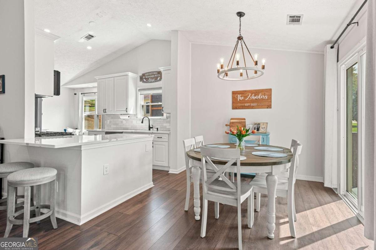 210 Magnolia Tree Court Alpharetta - Photo 13