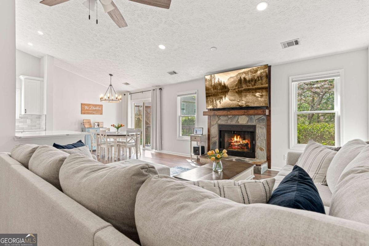 210 Magnolia Tree Court Alpharetta - Photo 8