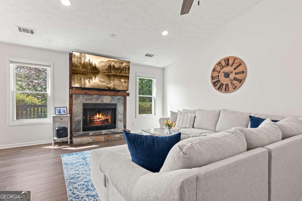 210 Magnolia Tree Court Alpharetta - Photo 9