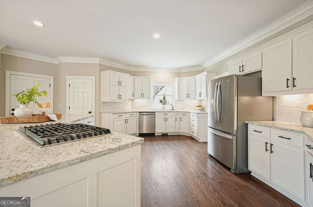 6805 Polo Drive Cumming - Photo 13