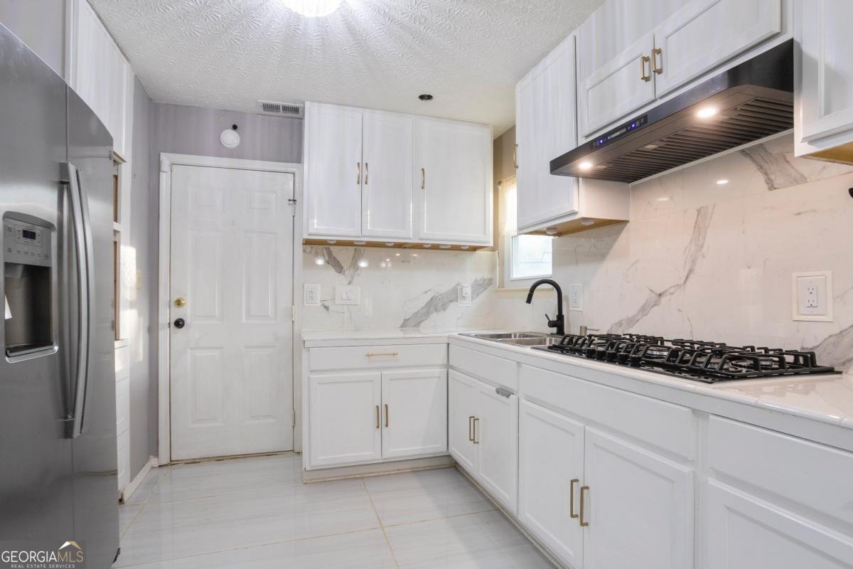 176 Bay Court Drive Stockbridge - Photo 13