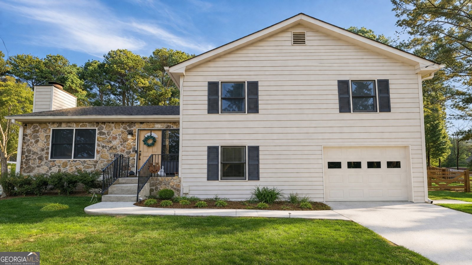 1682 Bennett Road Grayson - Photo 1