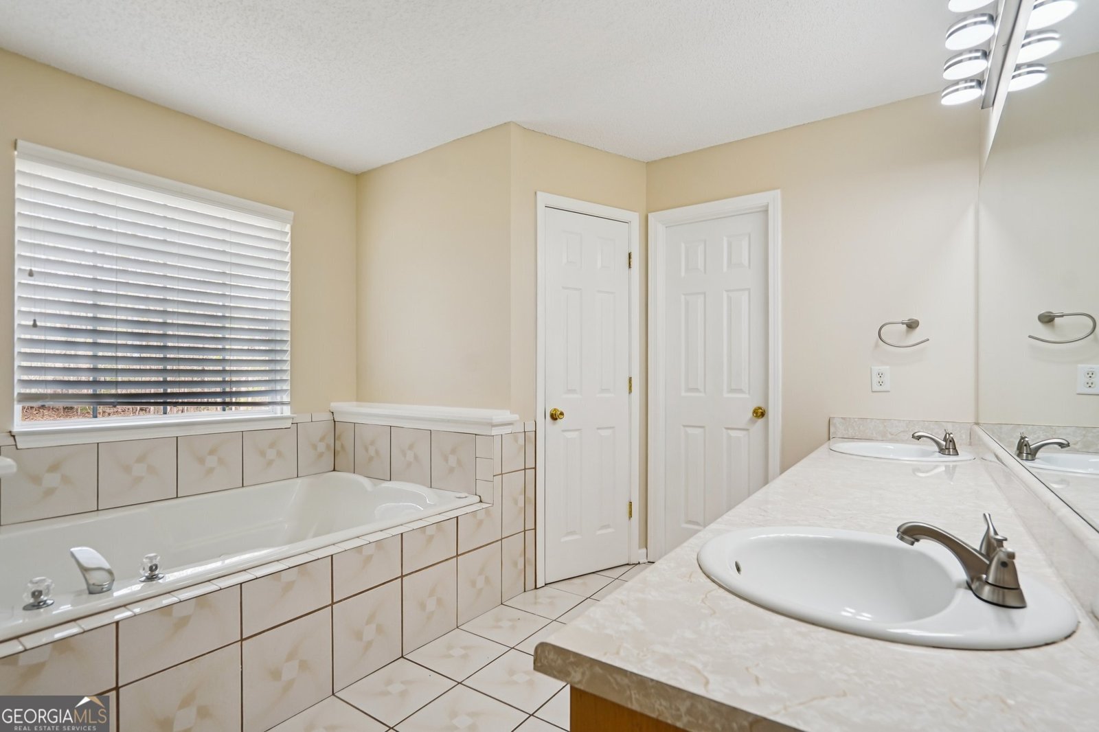 145 Rock Road Stockbridge - Photo 19