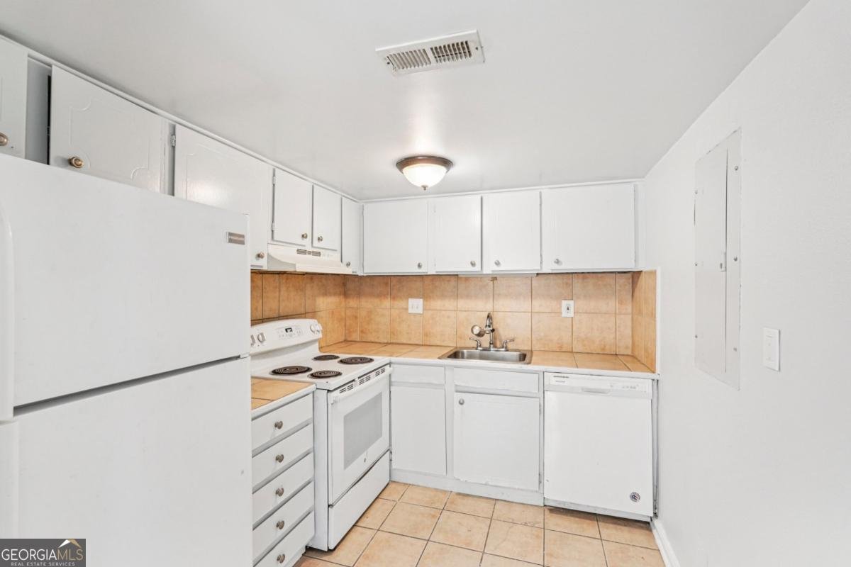 1151 Rankin Street Stone Mountain - Photo 9