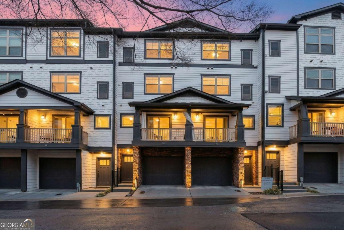 215 Semel Drive Atlanta - Photo 1