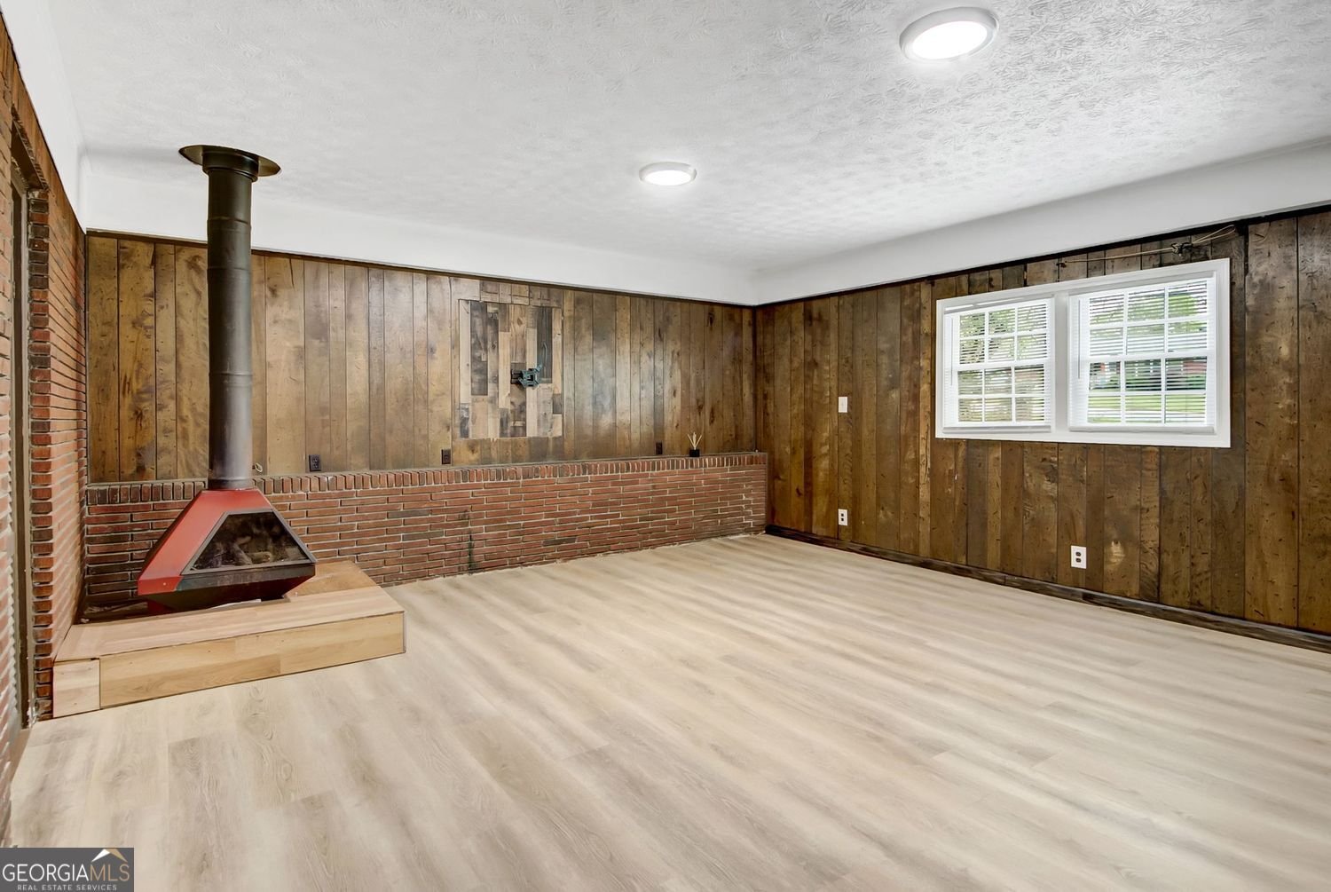 431 Pineridge Road Forest Park - Photo 18