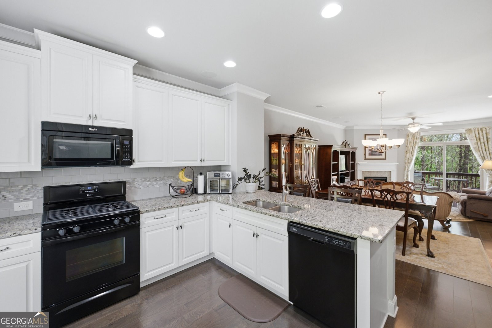 7970 Willoughby Court Alpharetta - Photo 8