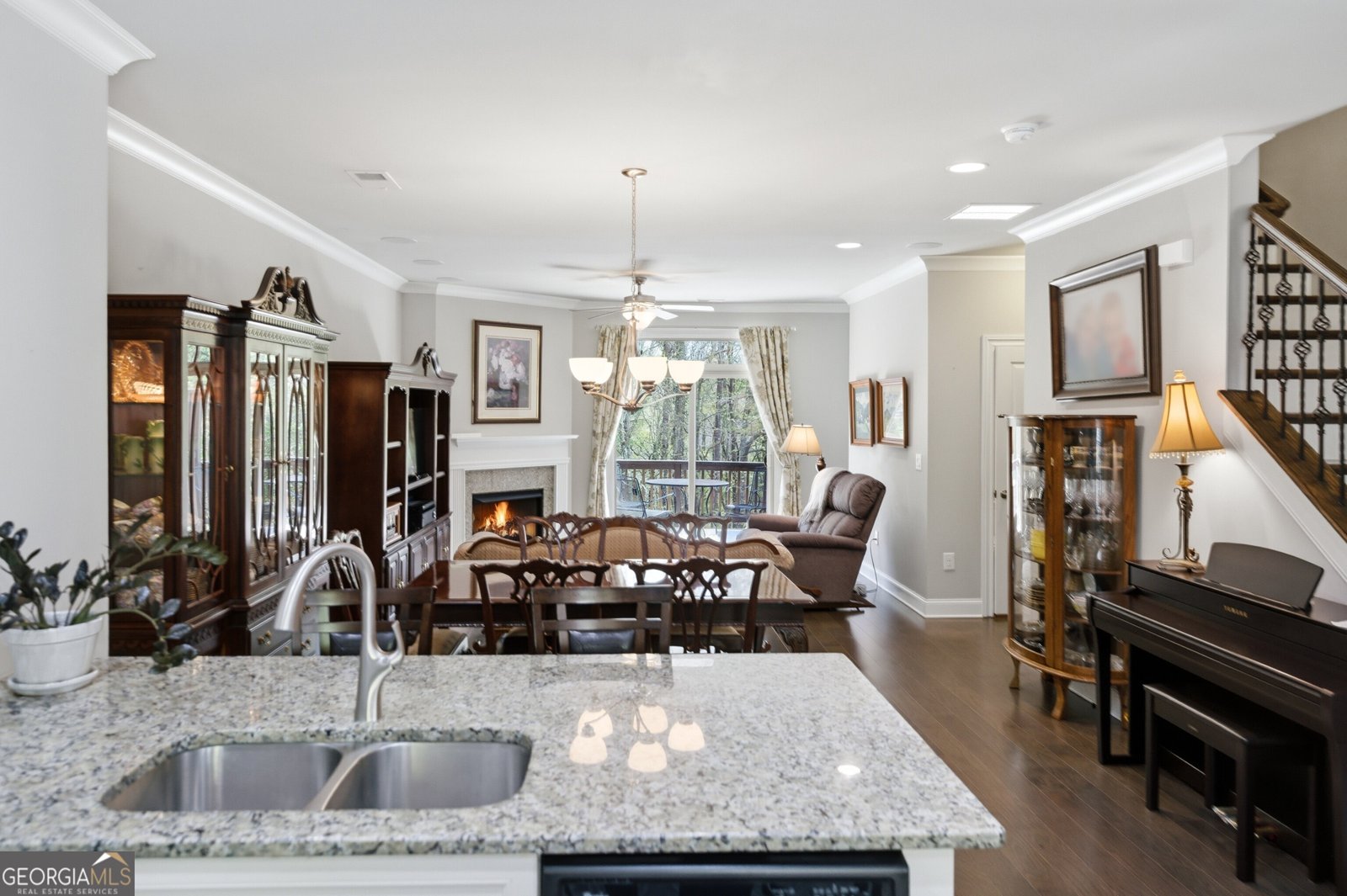 7970 Willoughby Court Alpharetta - Photo 9