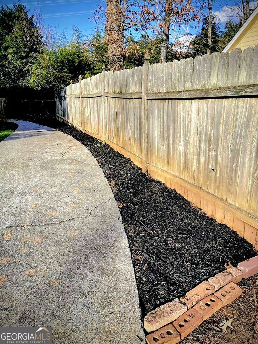 808 Valbrook Court Lilburn - Photo 35