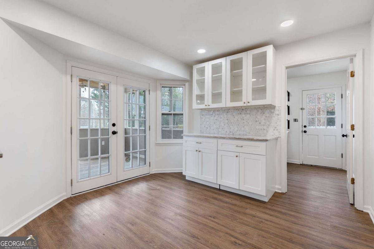 808 Valbrook Court Lilburn - Photo 9