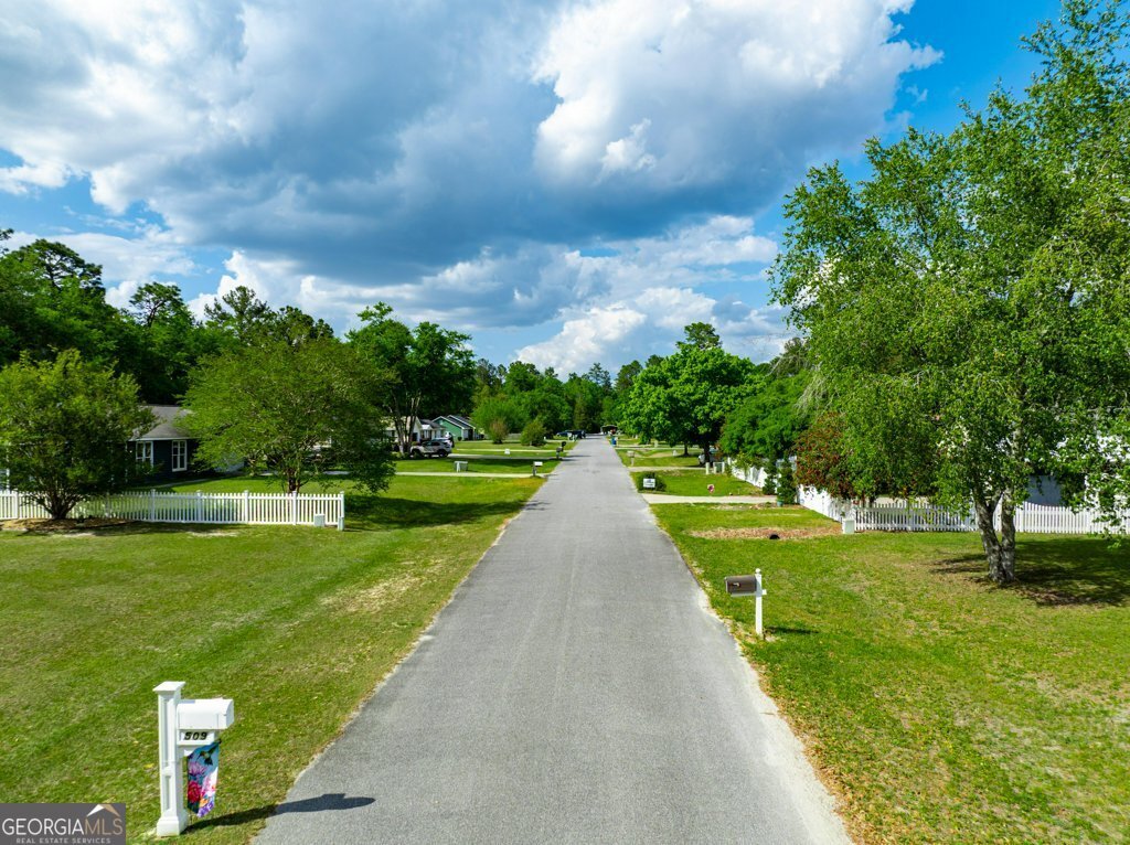 565 OAKS Courts WAYCROSS - Photo 32