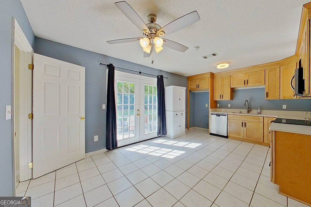 565 OAKS Courts WAYCROSS - Photo 9