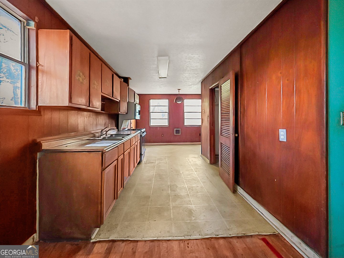 2045 42nd Street Savannah - Photo 11