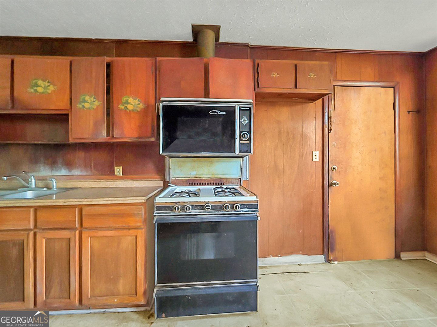 2045 42nd Street Savannah - Photo 13