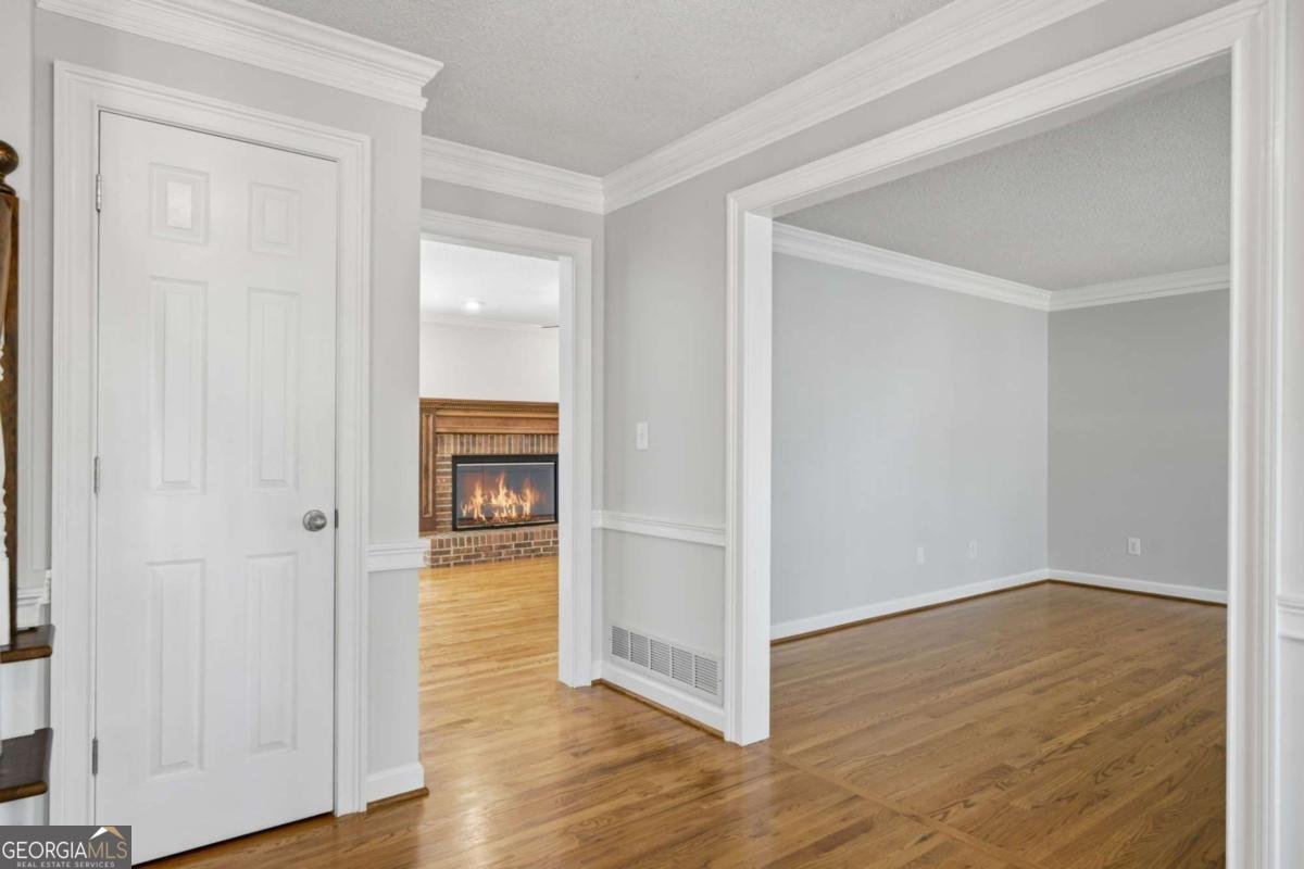 1415 Silver Fox Run Woodstock - Photo 9