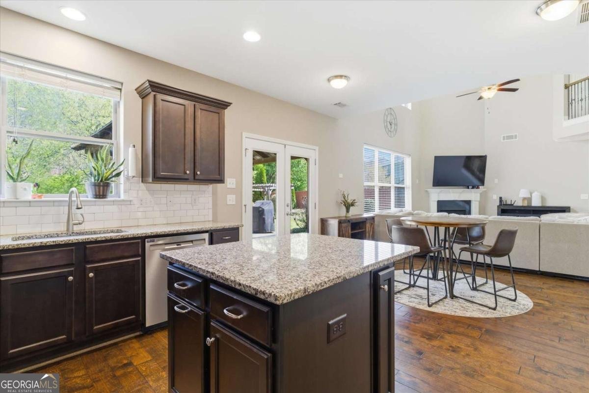 4230 Hunters Walk Way Cumming - Photo 16