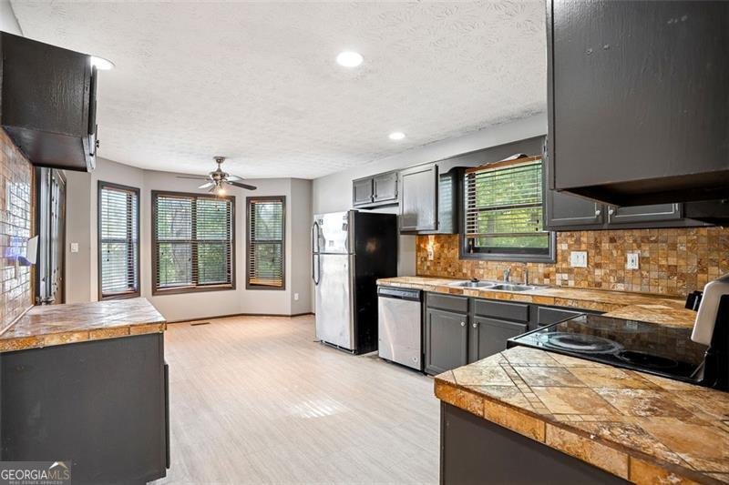 1076 STONEY CREEK Lane Austell - Photo 7