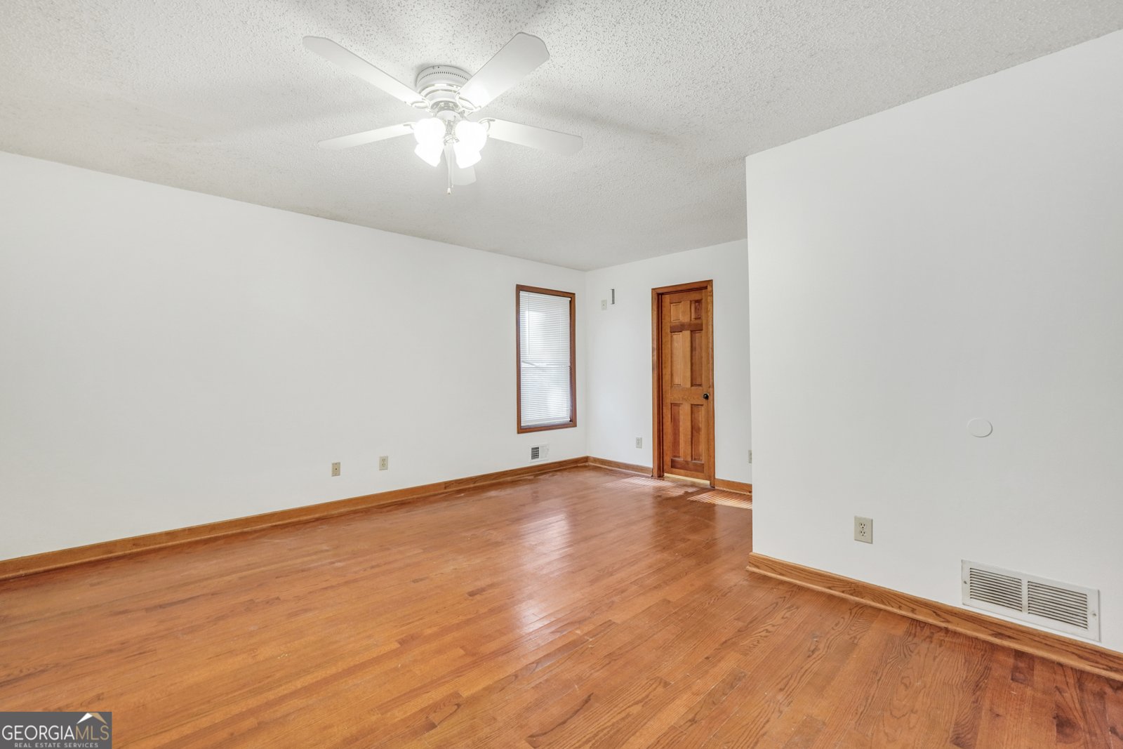 135 Springvalley Way Stockbridge - Photo 33