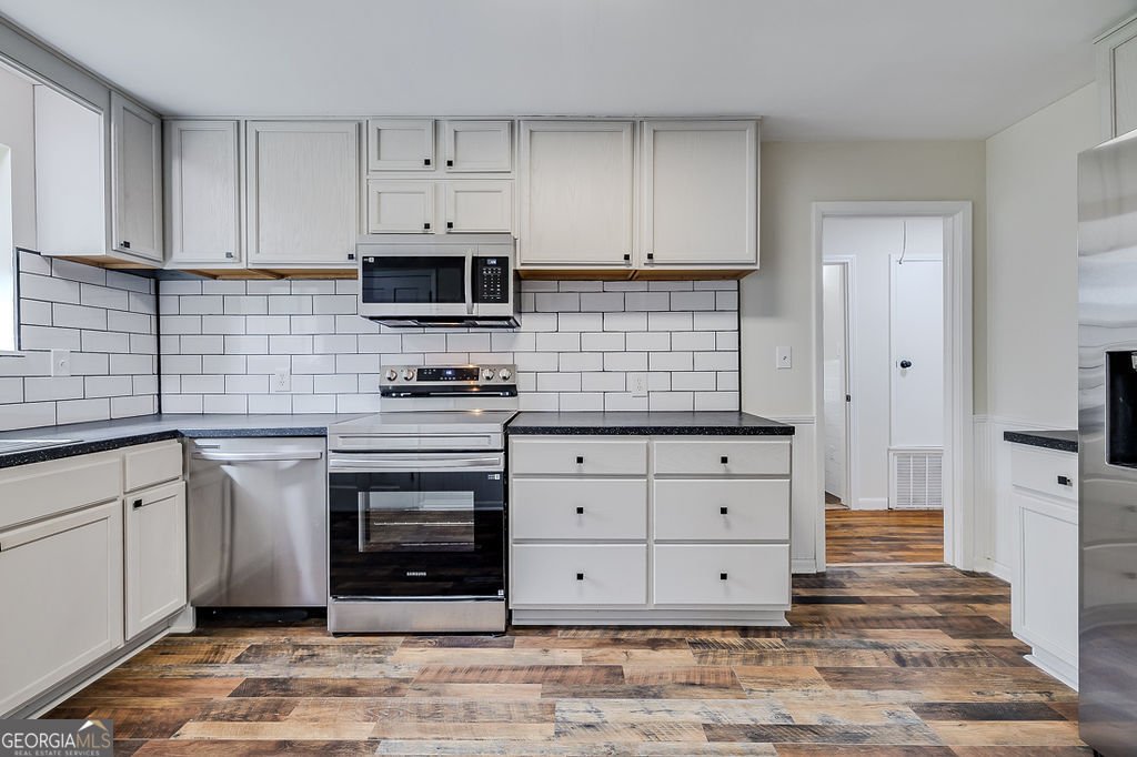 2105 Saint Johns Avenue Savannah - Photo 16