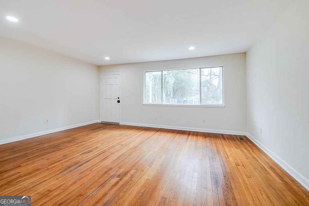 2105 Saint Johns Avenue Savannah - Photo 9