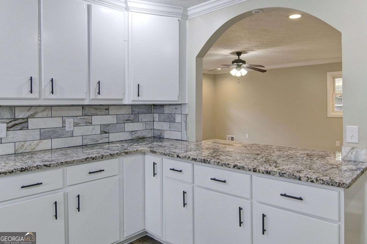 2890 Lakemont Place Marietta - Photo 18