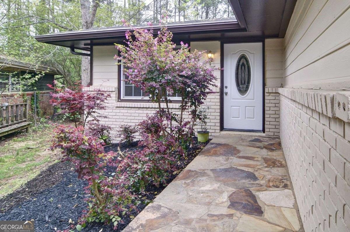 2890 Lakemont Place Marietta - Photo 7