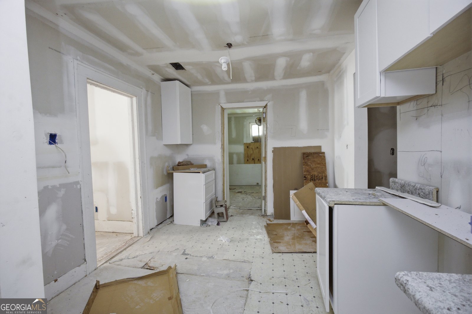 805 Ponce De Leon Avenue Macon - Photo 8