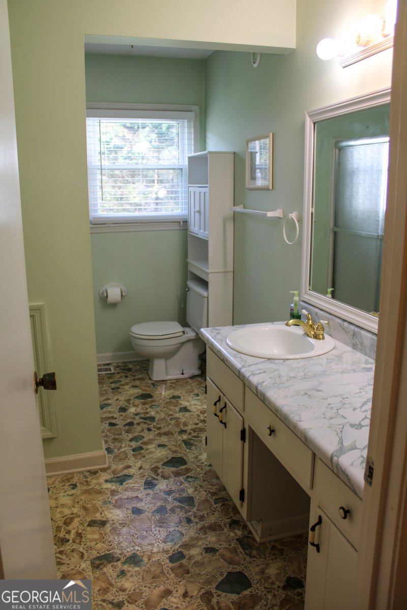 20 Valley Hill Road Griffin - Photo 10